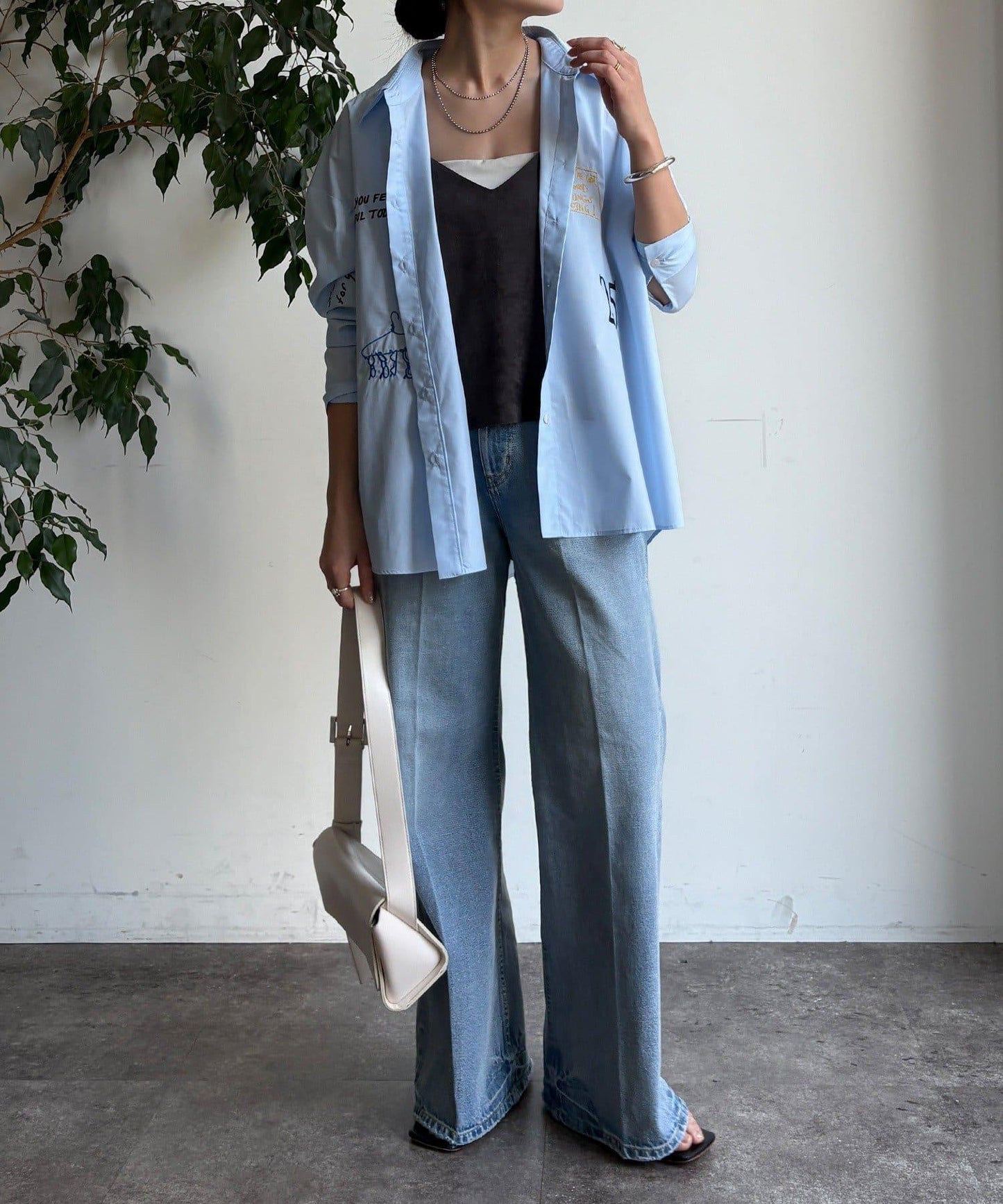 字母刺繡印花襯衫