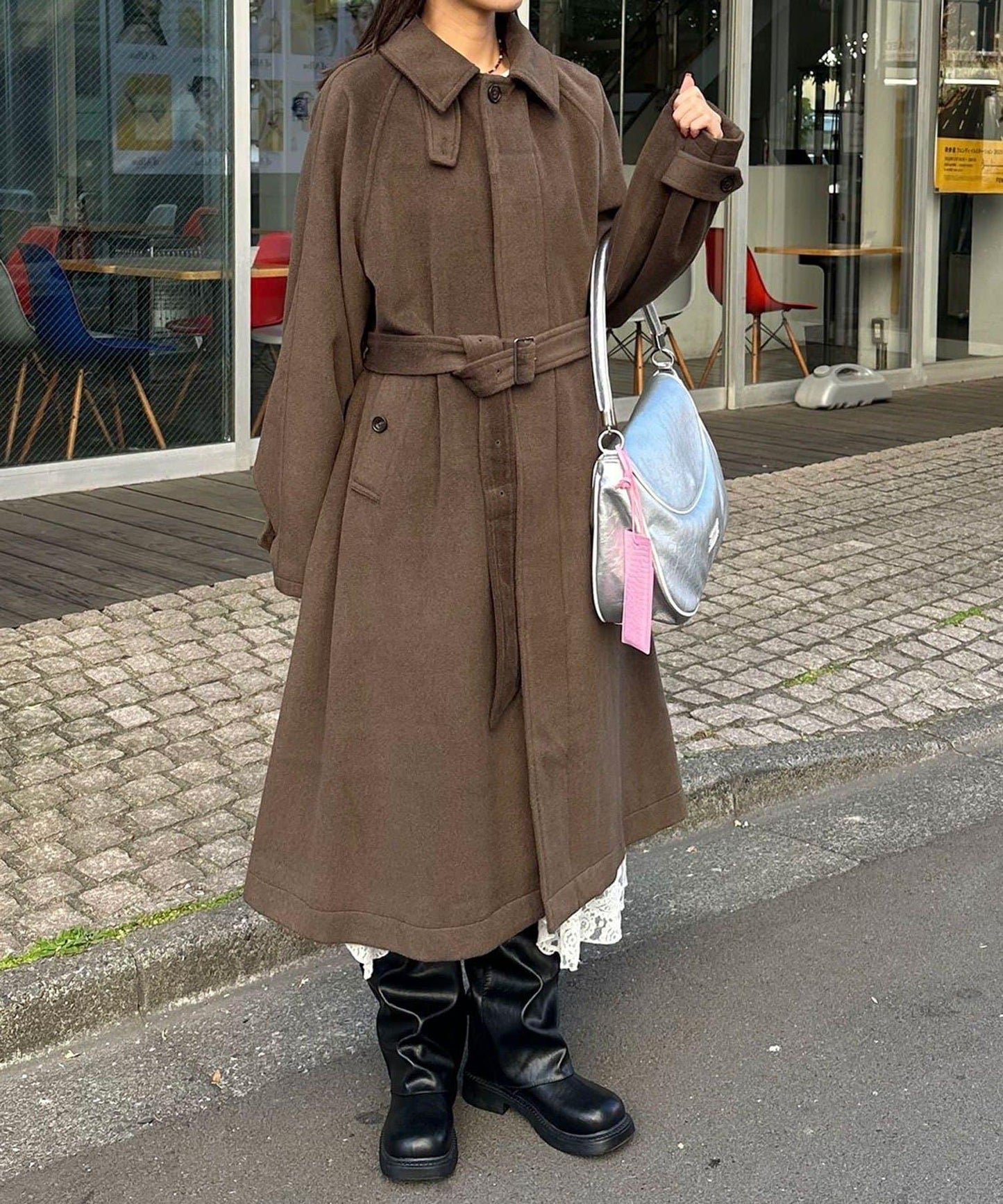 羊毛混紡繫帶單排扣大衣