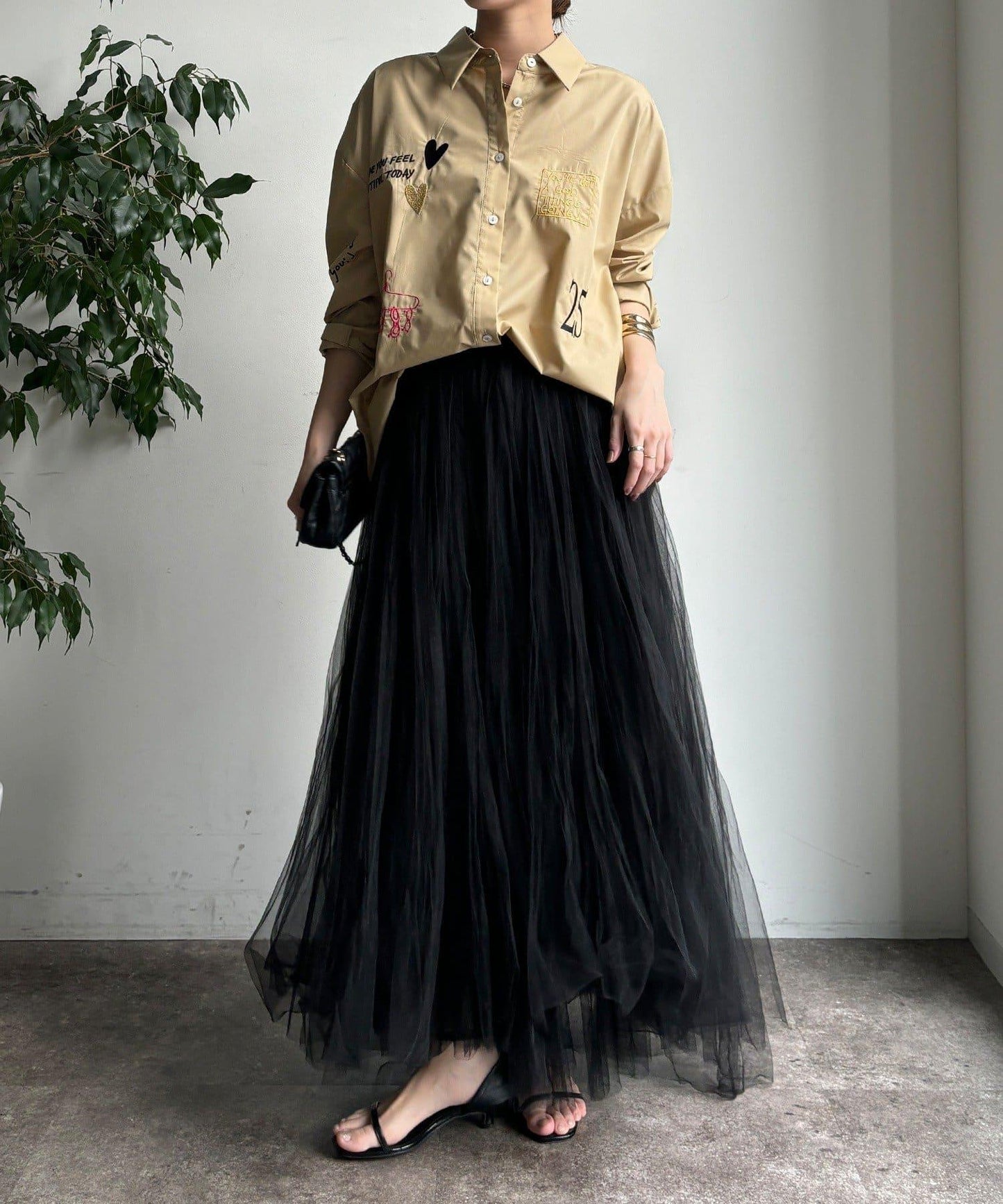 字母刺繡印花襯衫