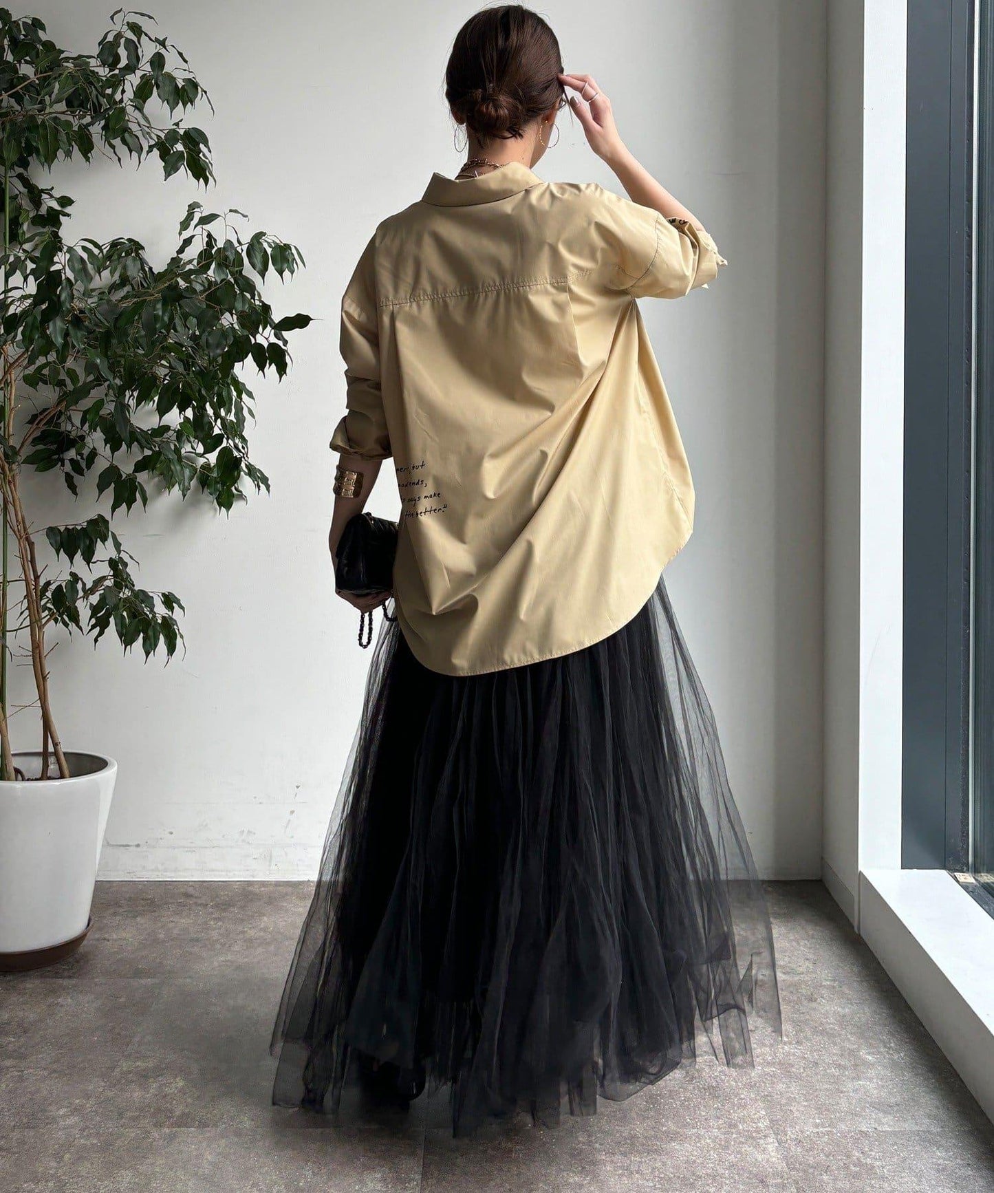 字母刺繡印花襯衫