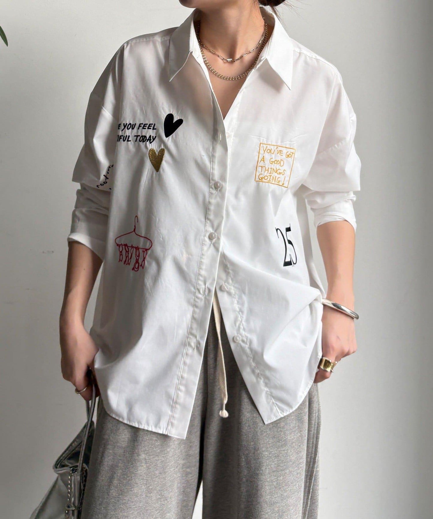 字母刺繡印花襯衫