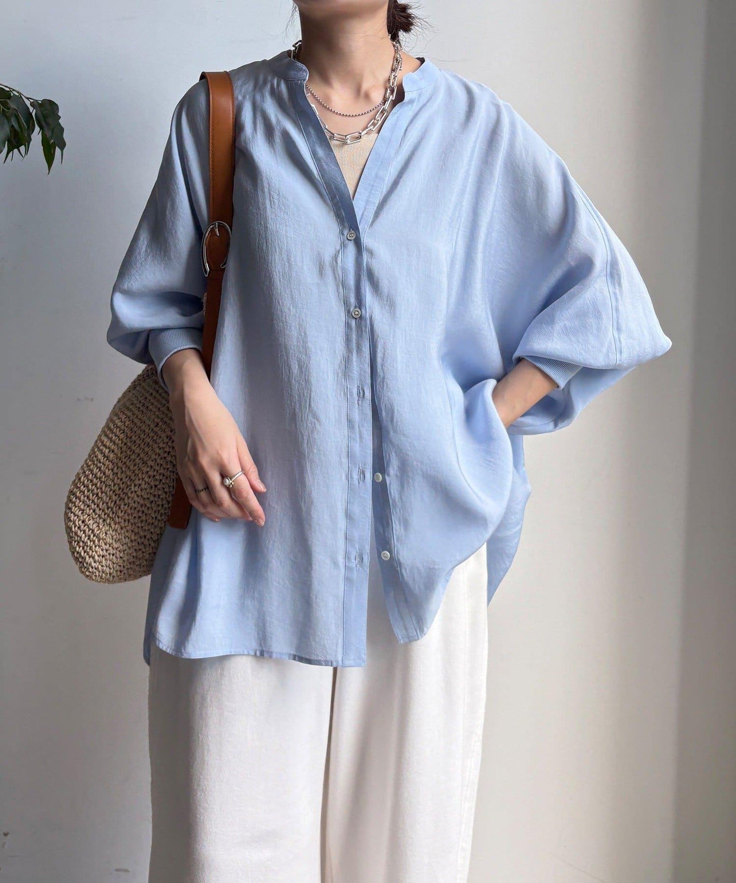 袖口羅紋蝙蝠袖V領襯衫