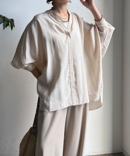 袖口羅紋蝙蝠袖V領襯衫