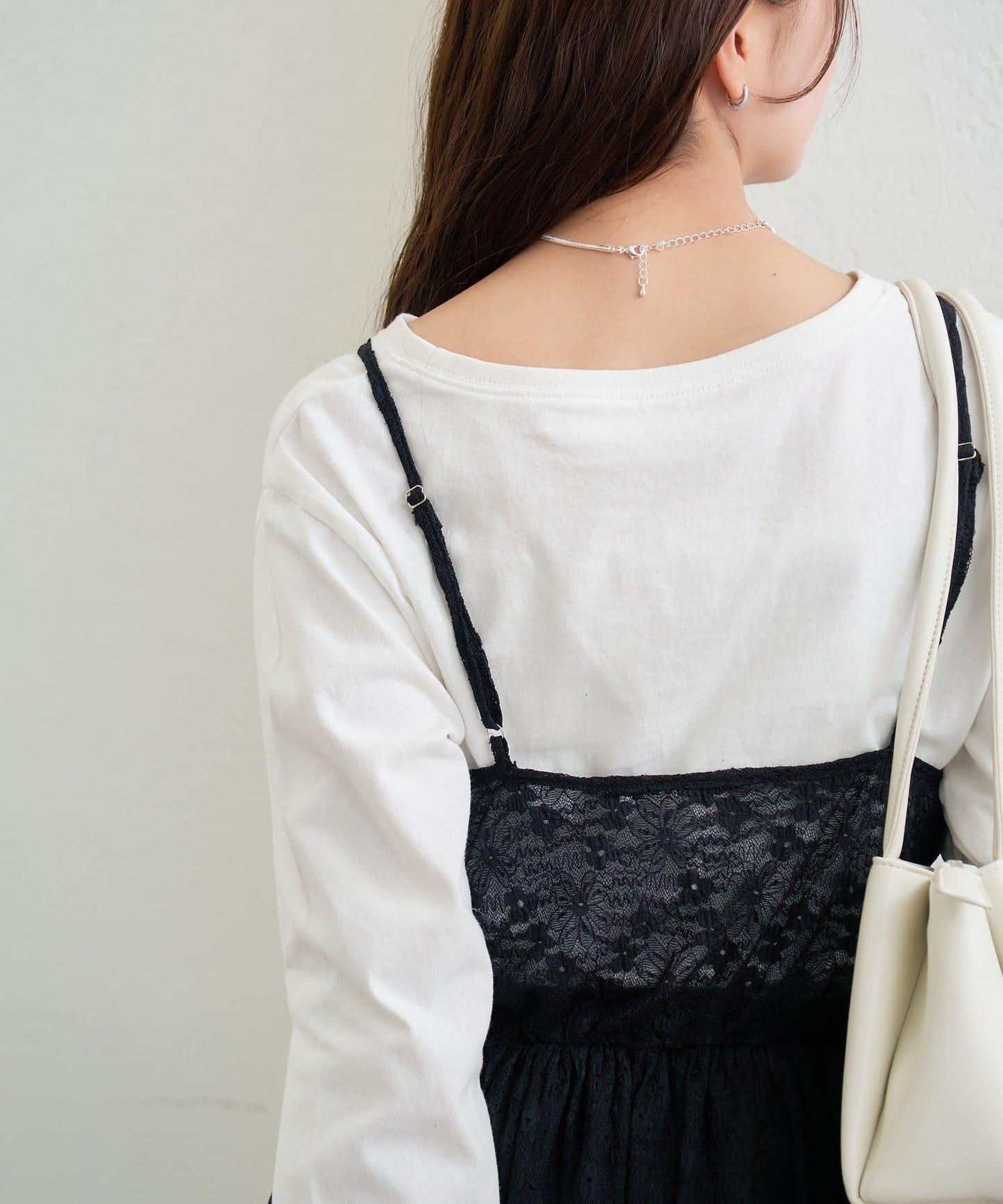 V字褶皺蕾絲吊帶背心