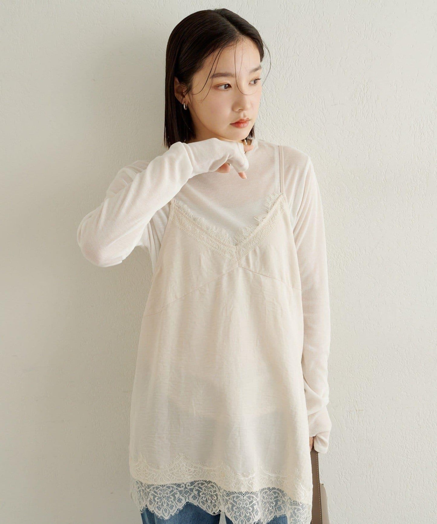 蕾絲吊帶長款上衣