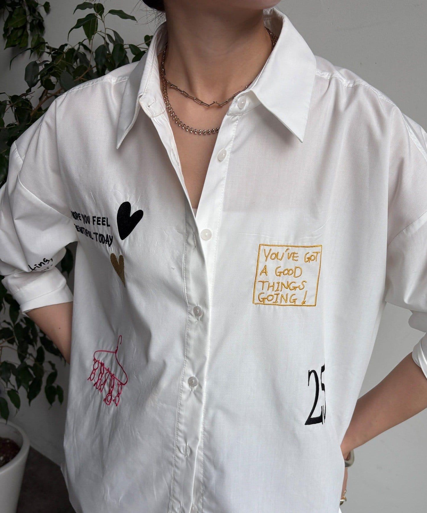 字母刺繡印花襯衫