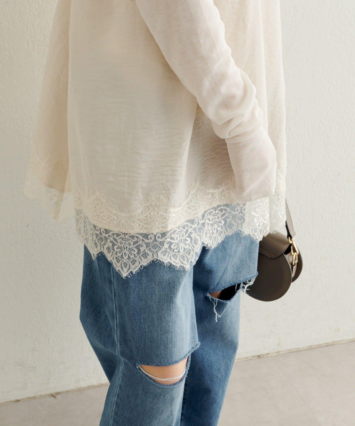 蕾絲吊帶長款上衣