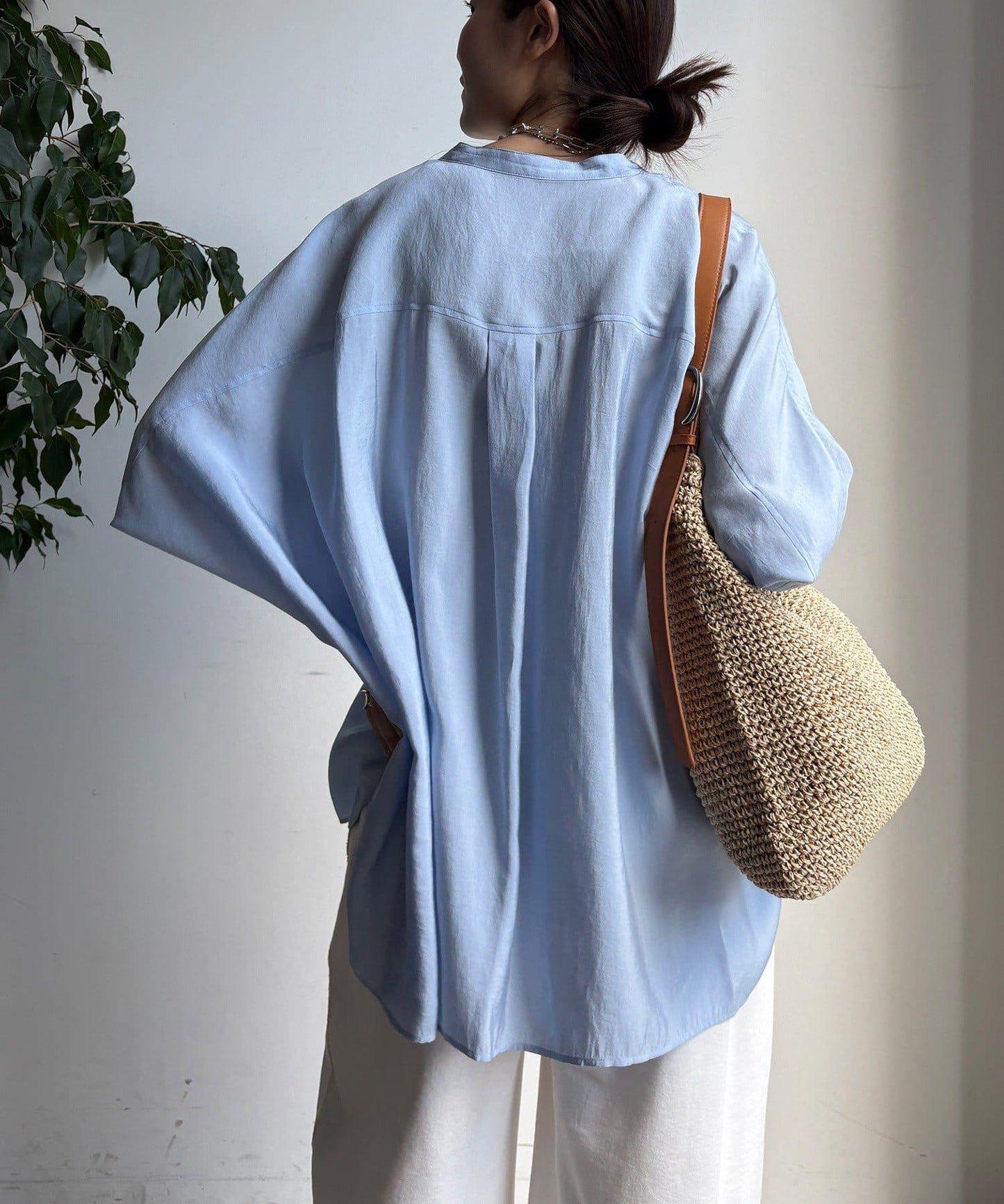 袖口羅紋蝙蝠袖V領襯衫