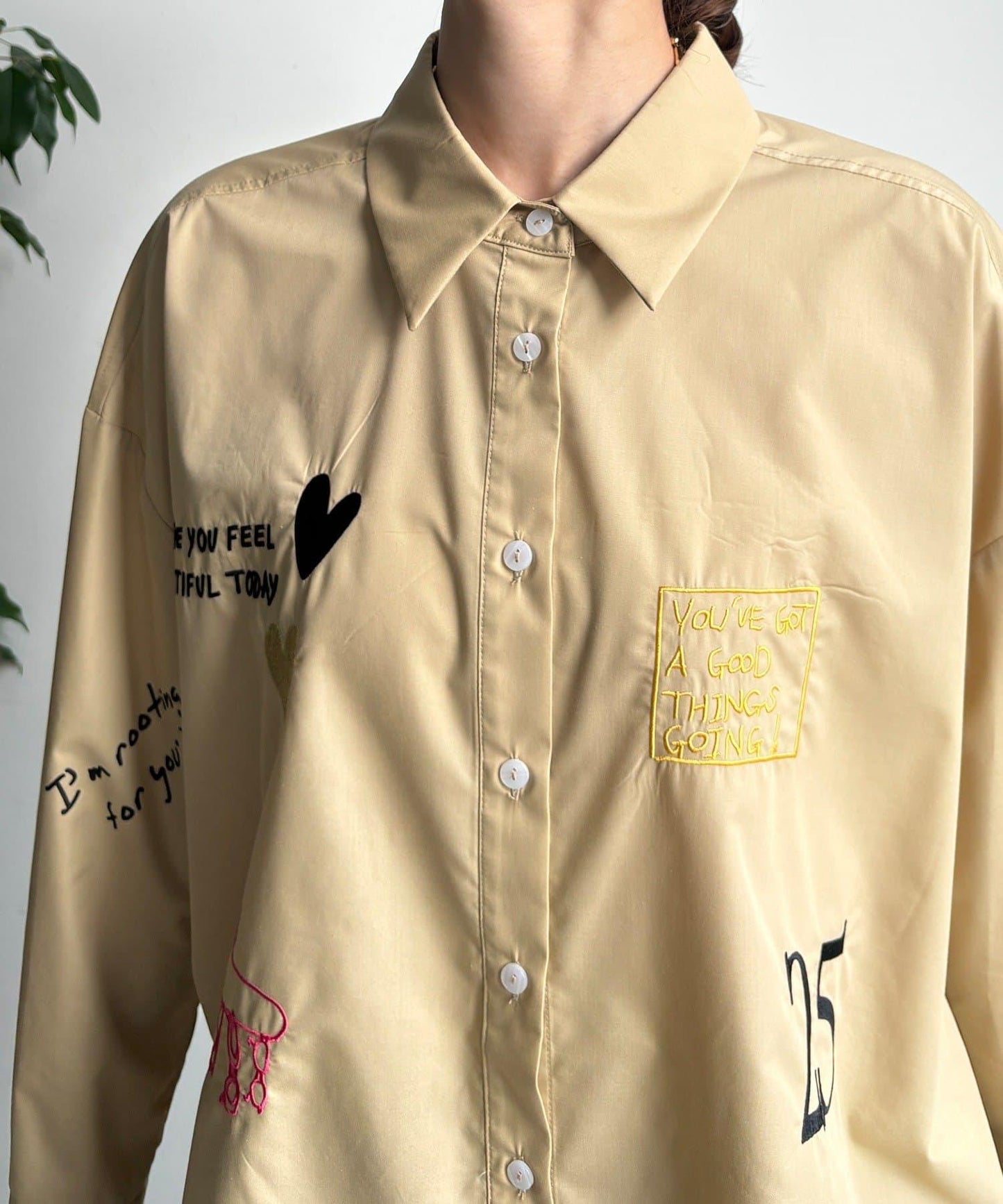 字母刺繡印花襯衫