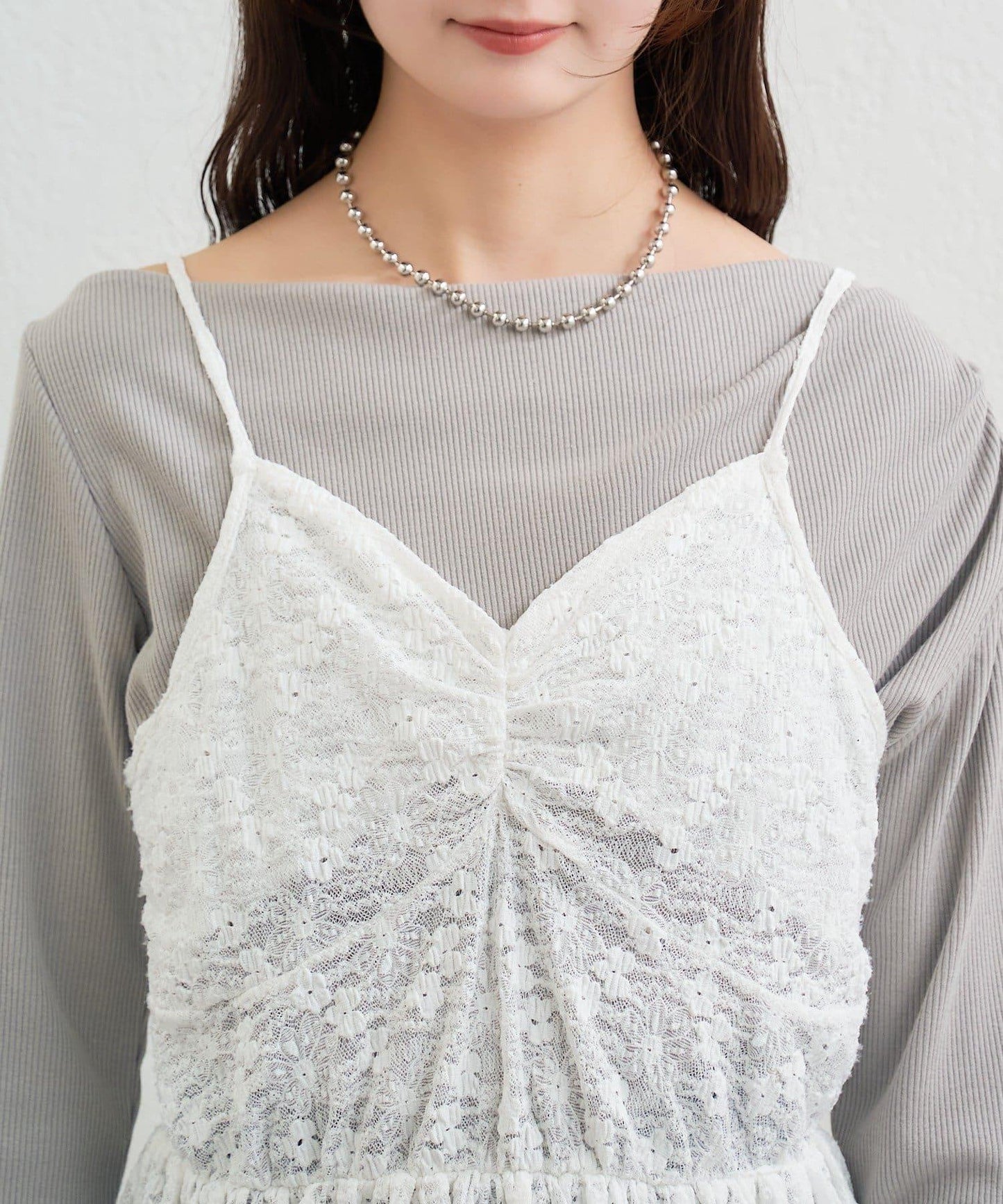 V字褶皺蕾絲吊帶背心