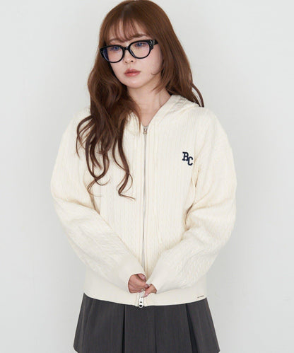 麻花紋胸部刺繡連帽衛衣