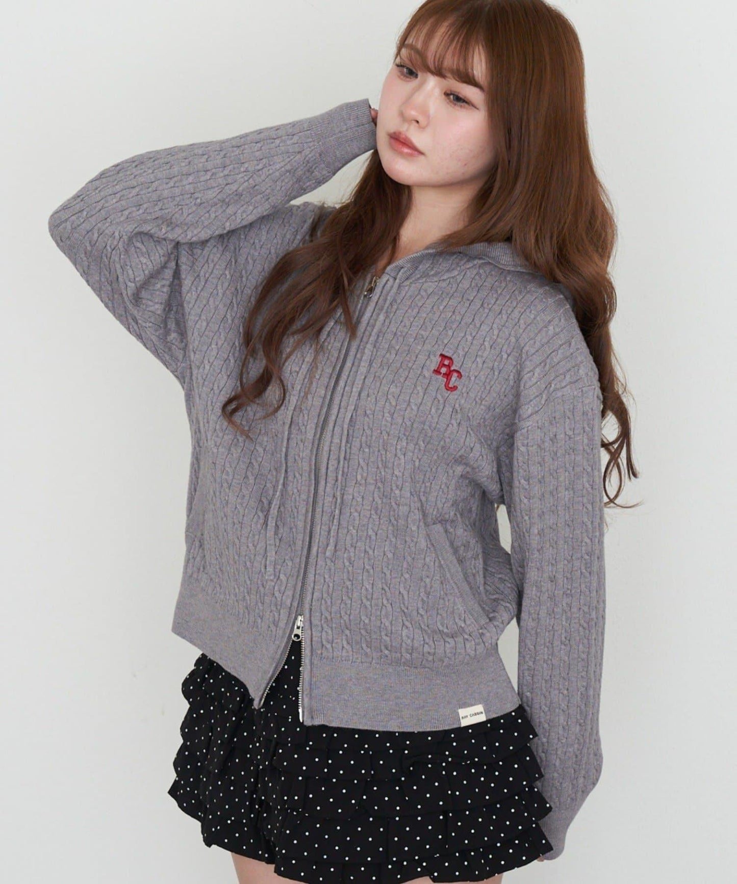 麻花紋胸部刺繡連帽衛衣