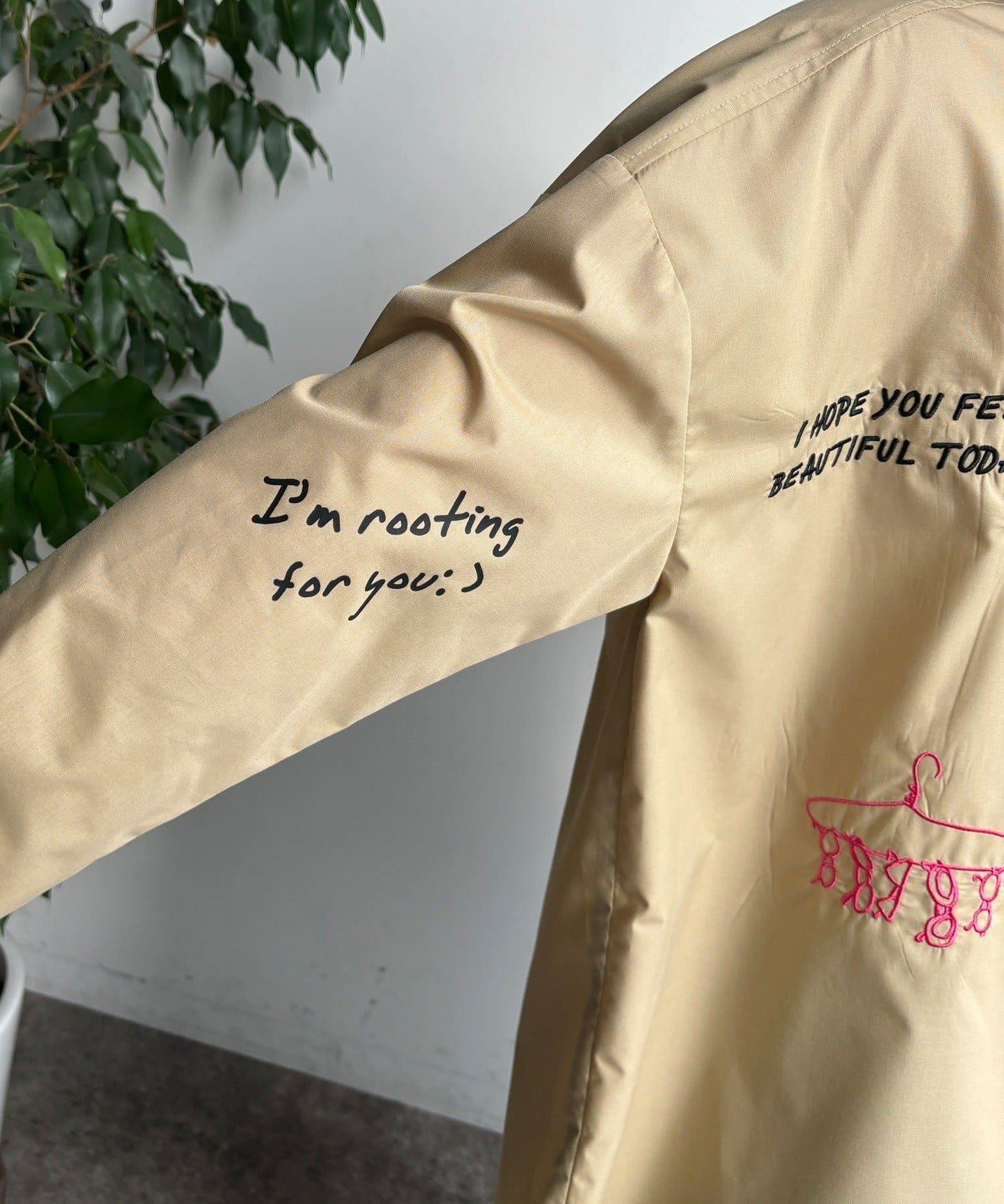 字母刺繡印花襯衫