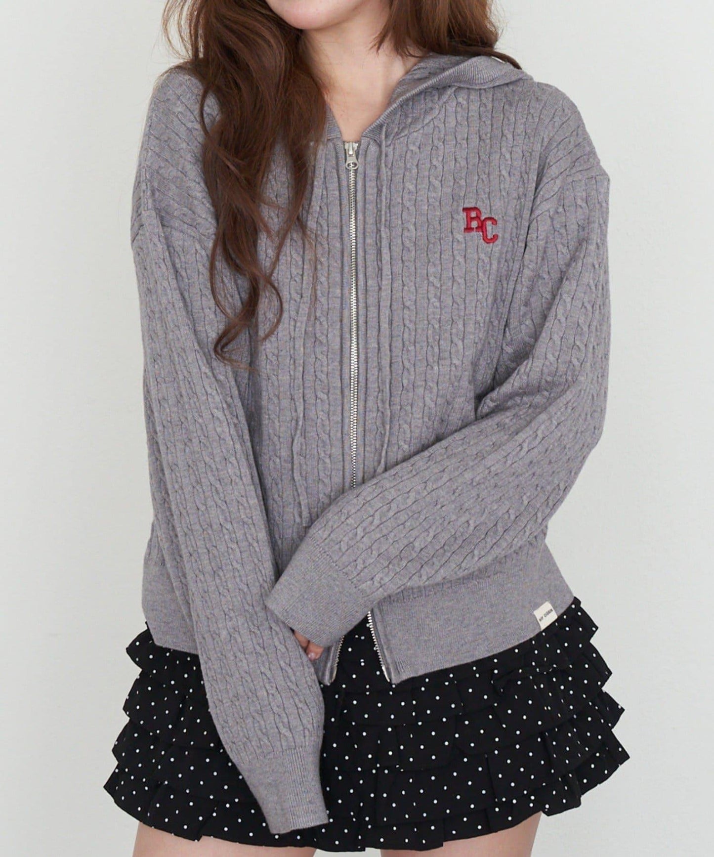 麻花紋胸部刺繡連帽衛衣