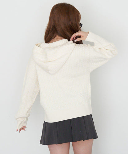 麻花紋胸部刺繡連帽衛衣