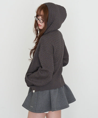 麻花紋胸部刺繡連帽衛衣