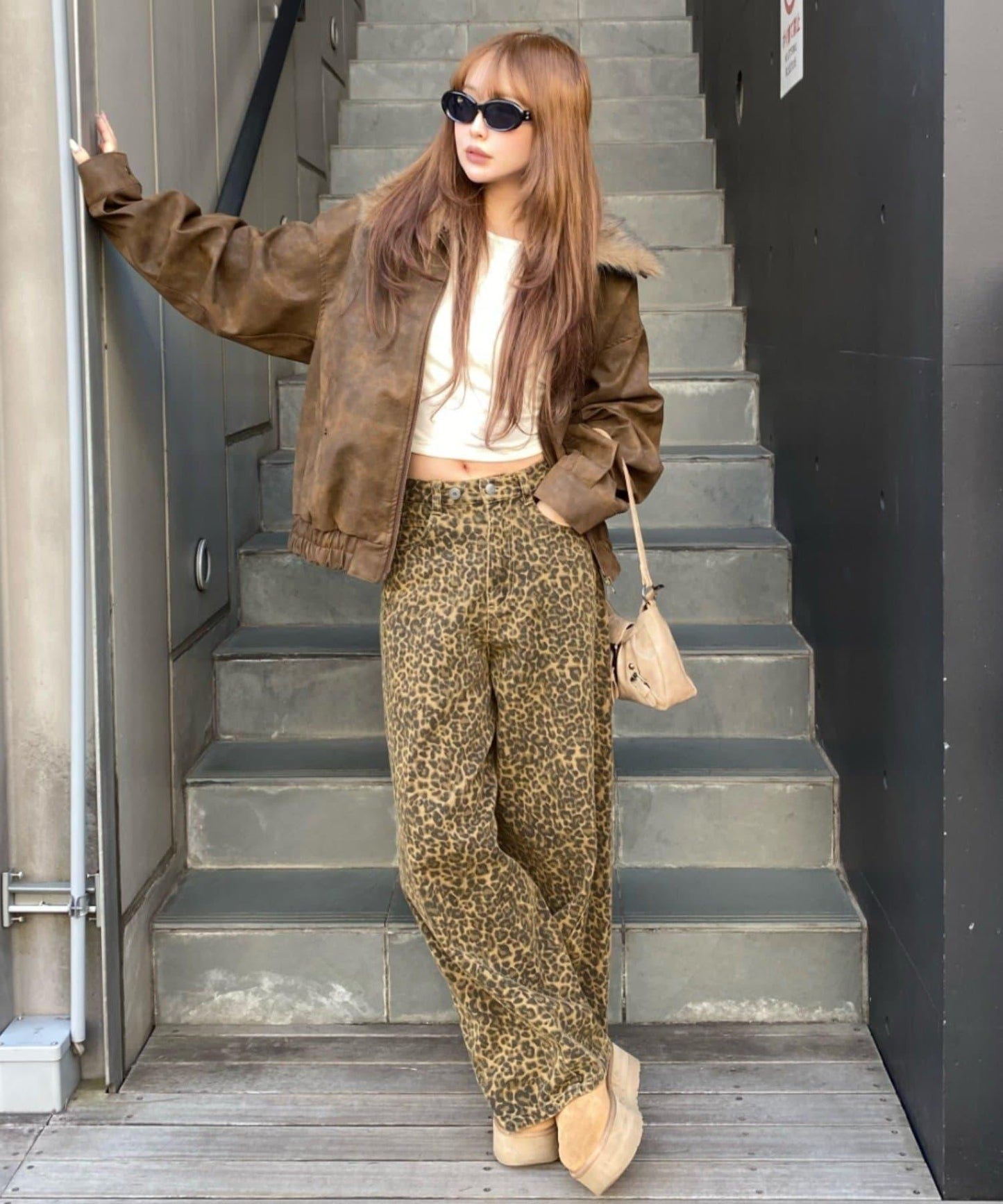 單肩印花長袖T恤