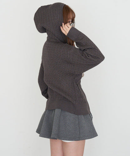 麻花紋胸部刺繡連帽衛衣