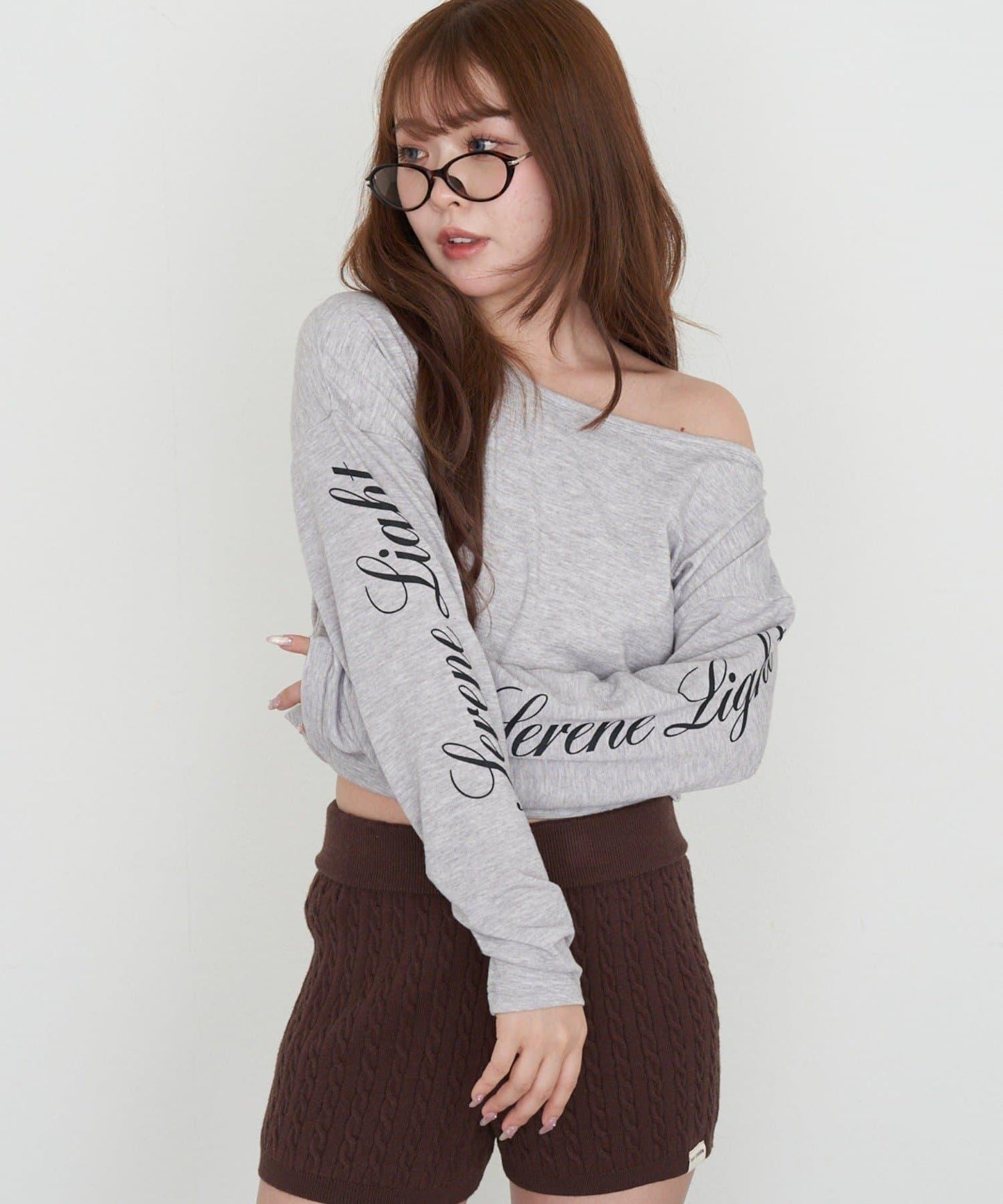 單肩印花長袖T恤