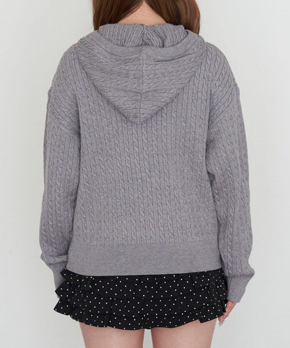 麻花紋胸部刺繡連帽衛衣