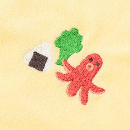 刺繡鏤空花邊圍兜