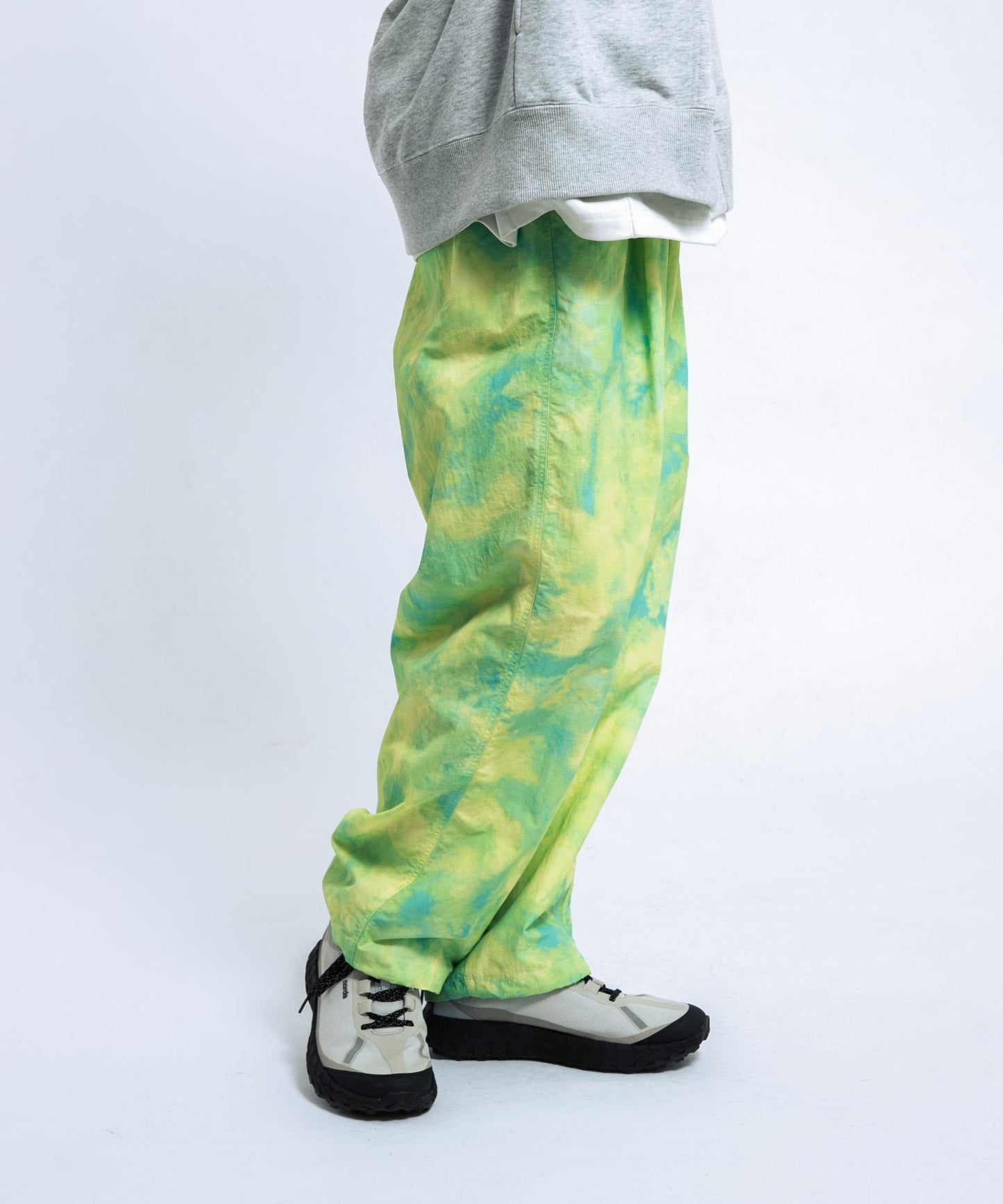 『UR TECH』尼龍塔夫綢長褲