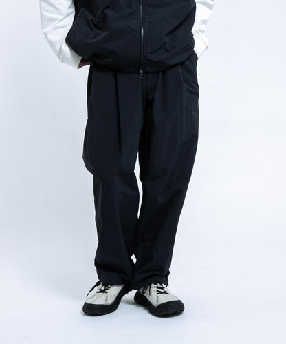 『UR TECH』尼龍塔夫綢長褲