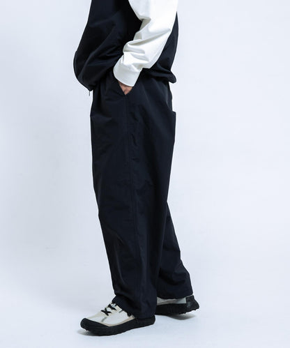 『UR TECH』尼龍塔夫綢長褲