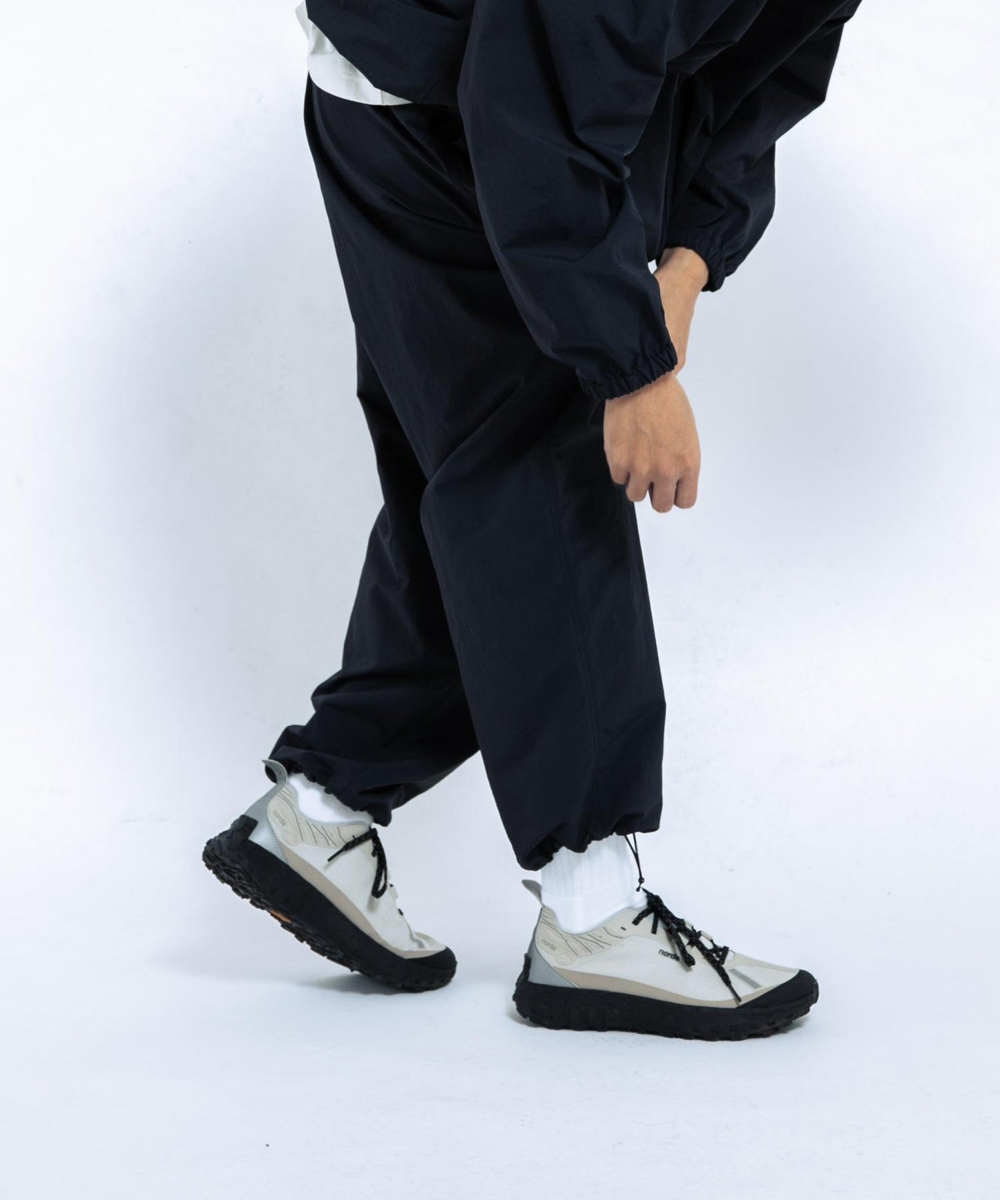 『UR TECH』尼龍塔夫綢長褲