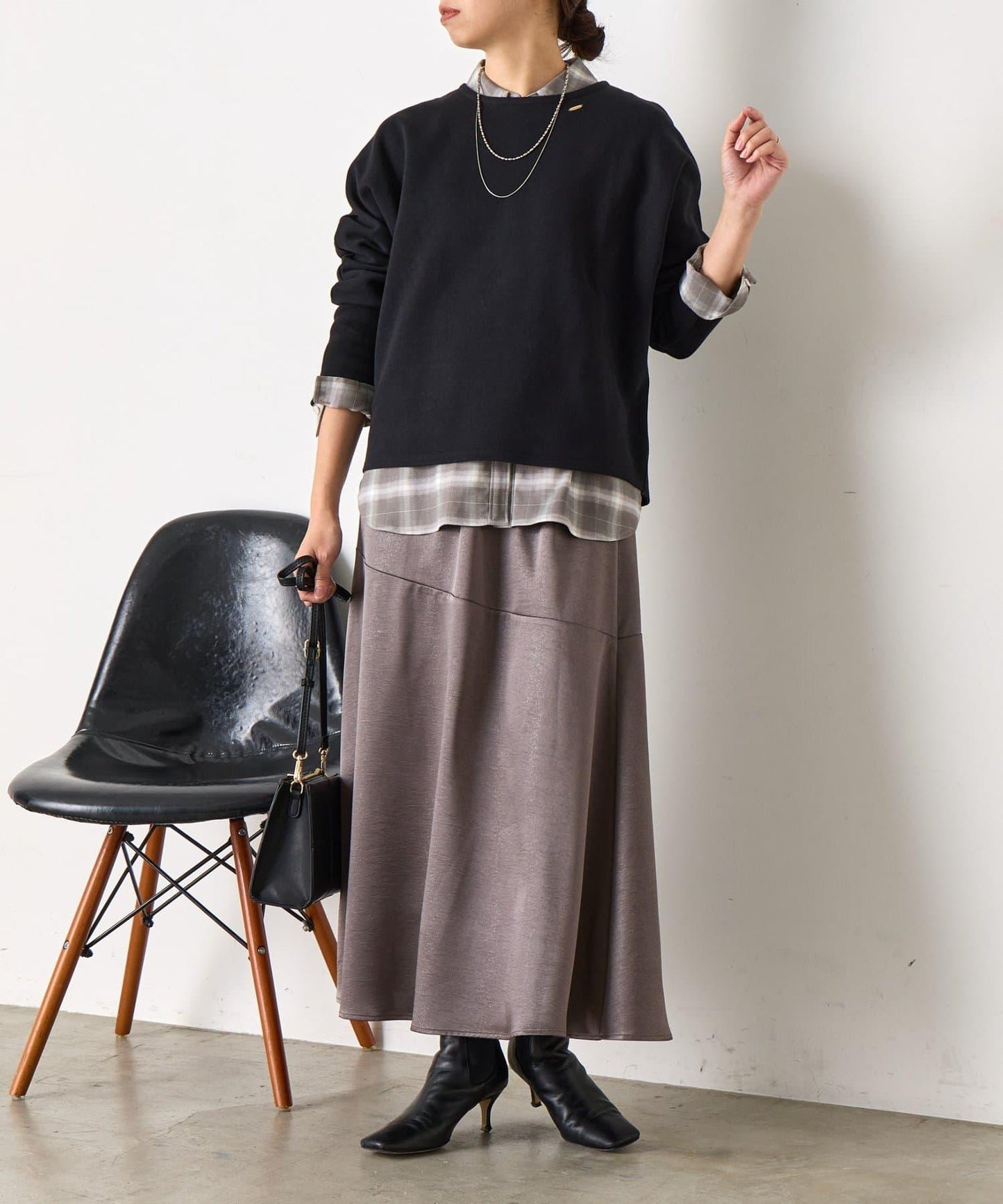 蝙蝠袖後背拉鍊套頭衫