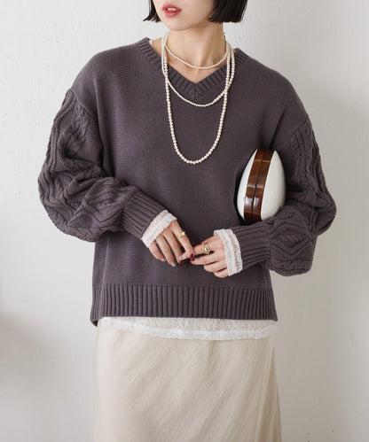 袖部麻花V領針織衫
