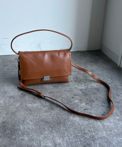 軟質翻蓋手提包