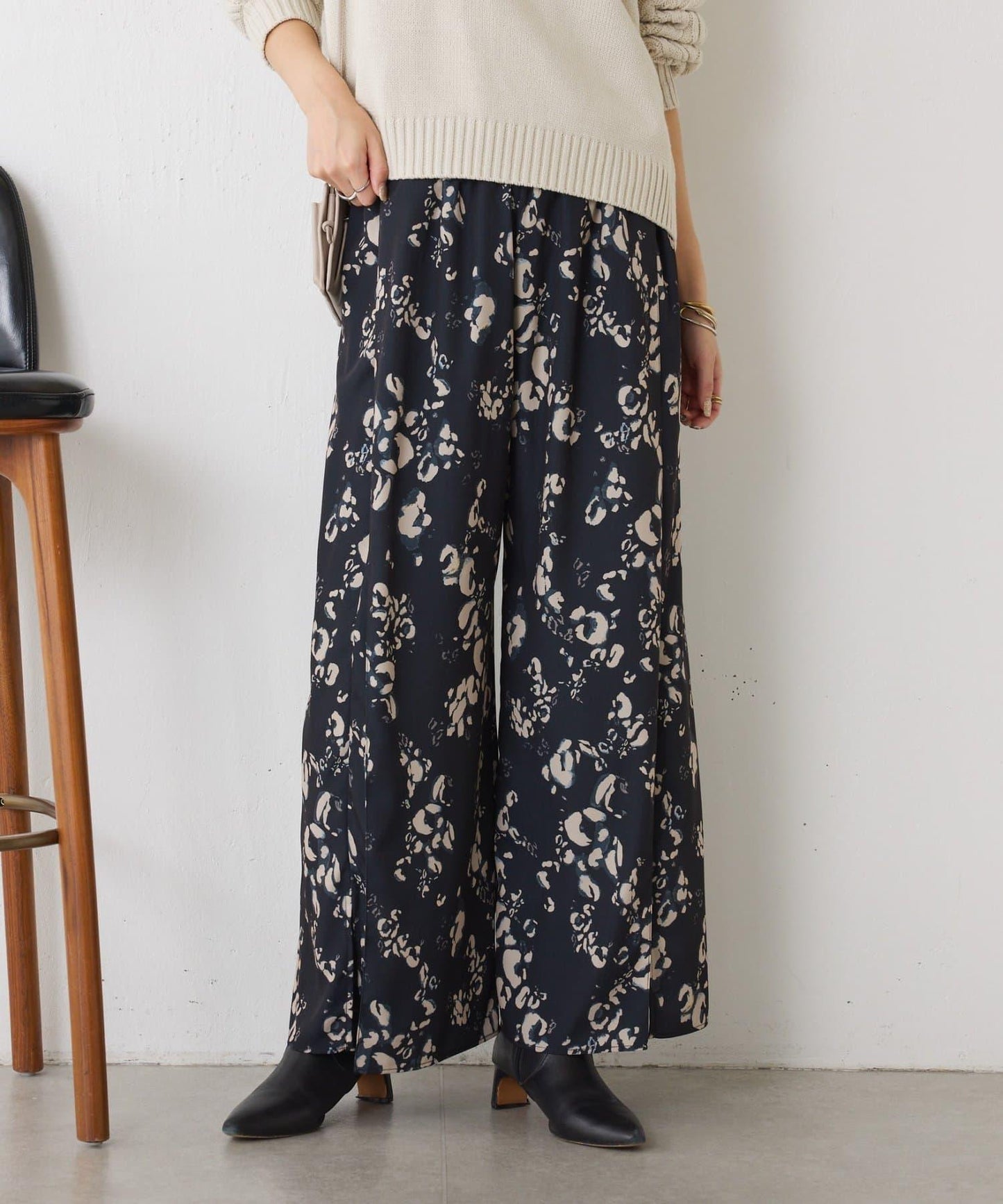 微妙花紋休閒褲