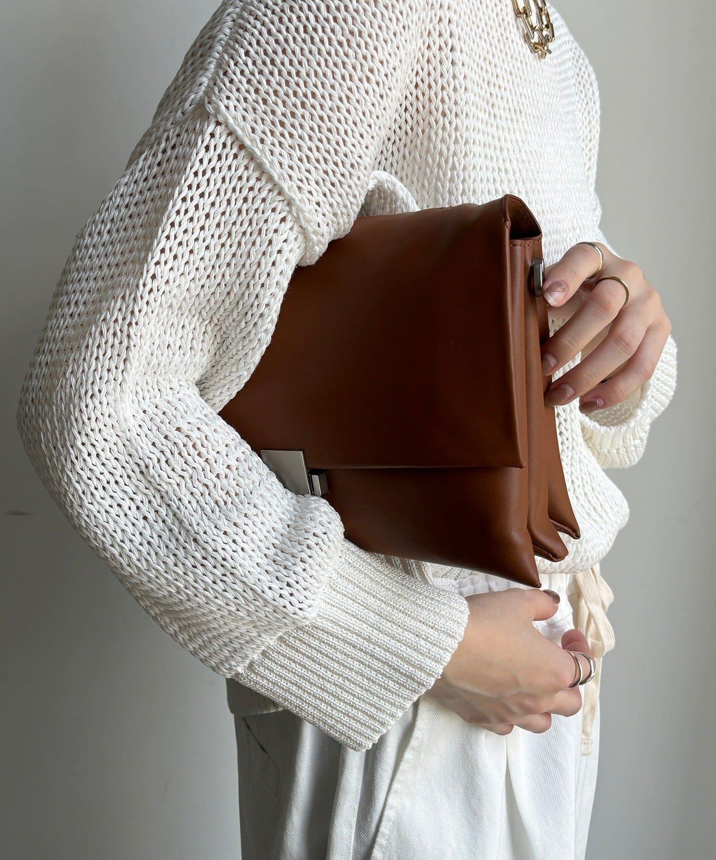 軟質翻蓋手提包