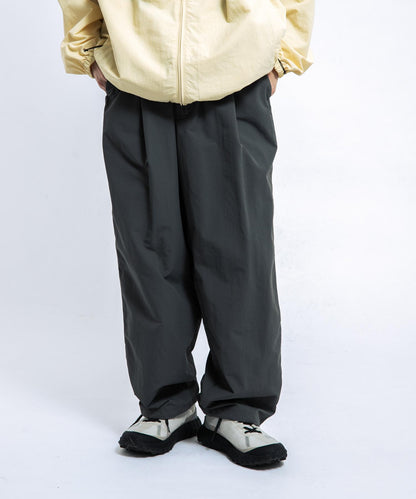 『UR TECH』尼龍塔夫綢長褲