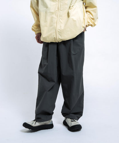 『UR TECH』尼龍塔夫綢長褲