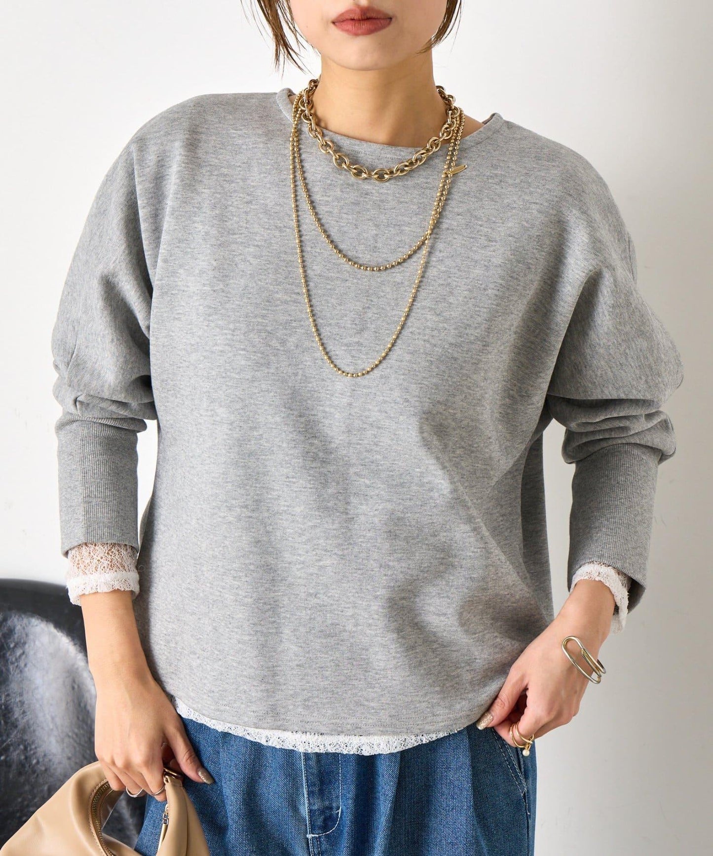 蝙蝠袖後背拉鍊套頭衫