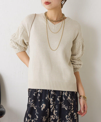 袖部麻花V領針織衫