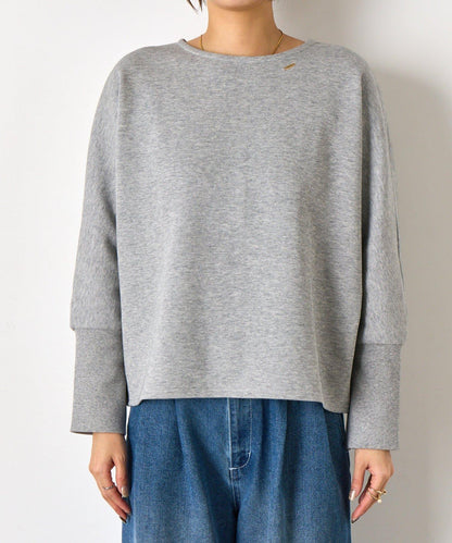 蝙蝠袖後背拉鍊套頭衫