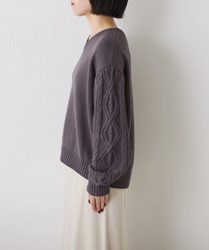 袖部麻花V領針織衫