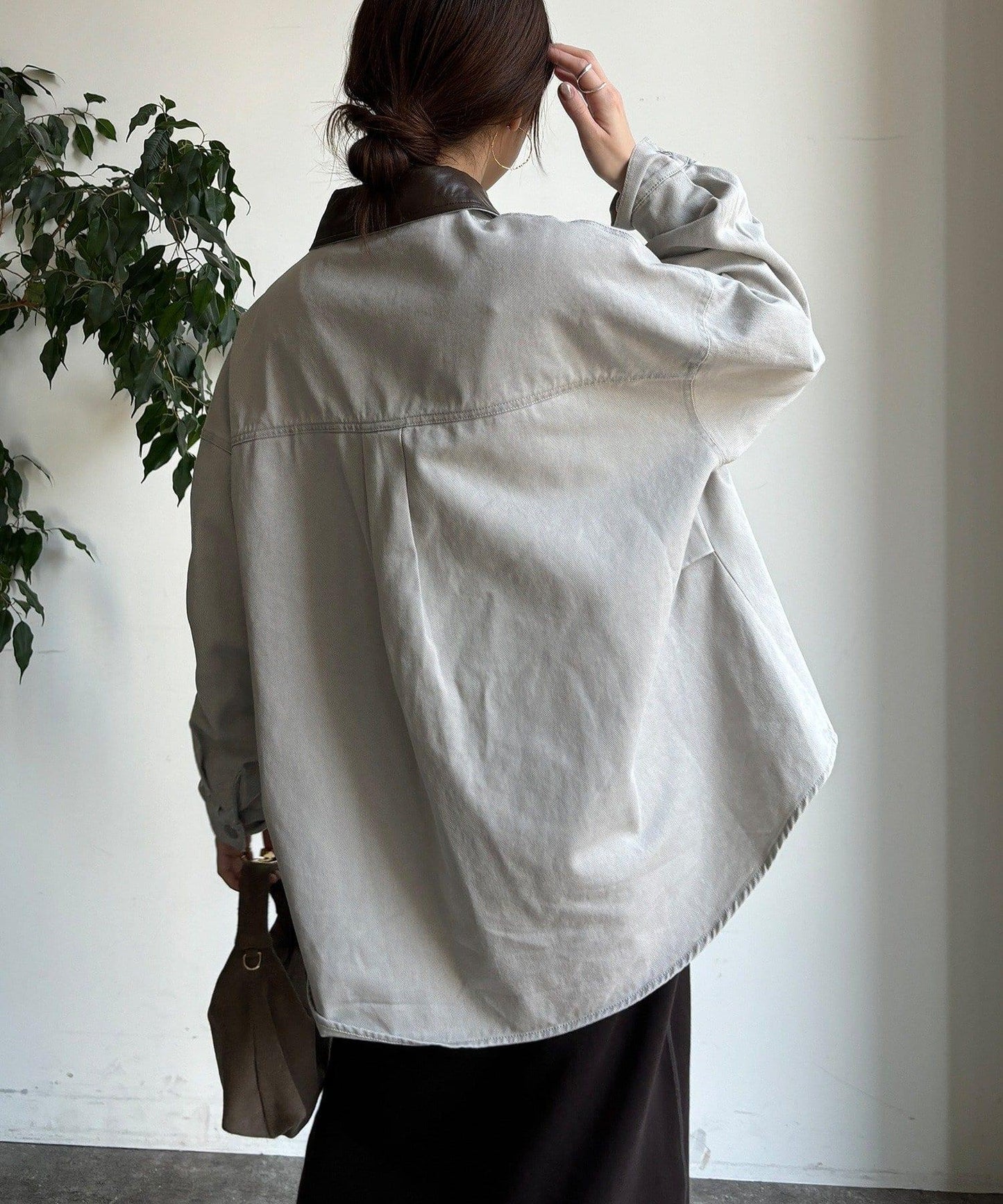 仿皮革翻領襯衫夾克