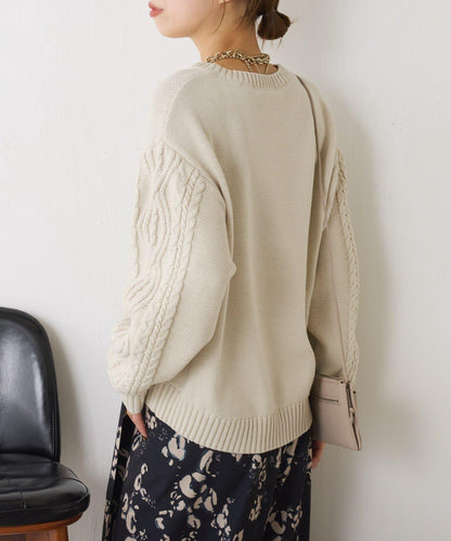 袖部麻花V領針織衫