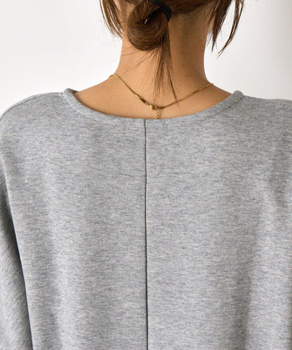 蝙蝠袖後背拉鍊套頭衫