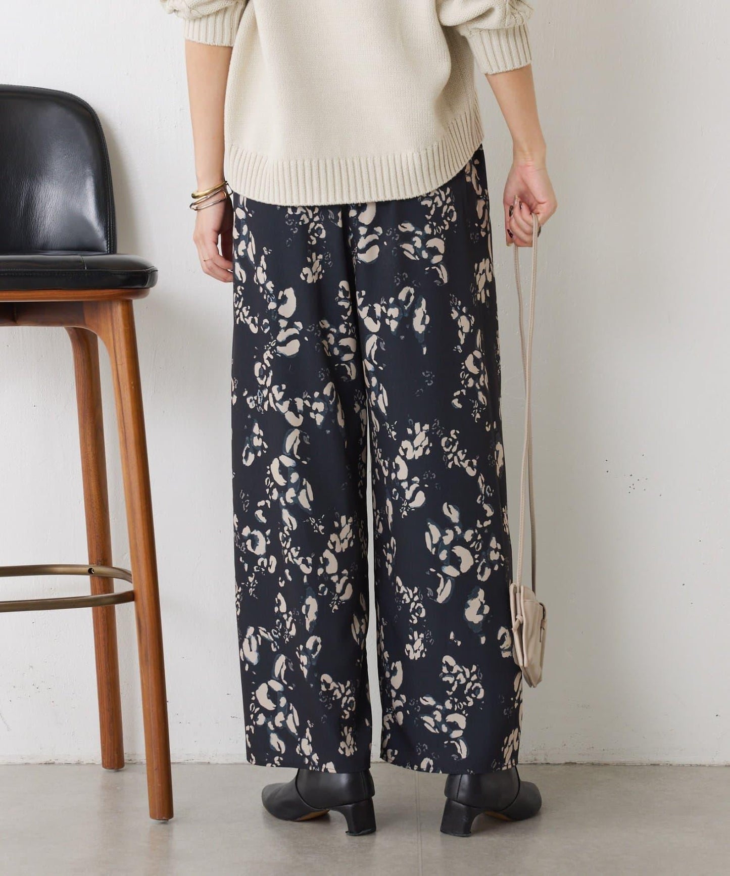 微妙花紋休閒褲