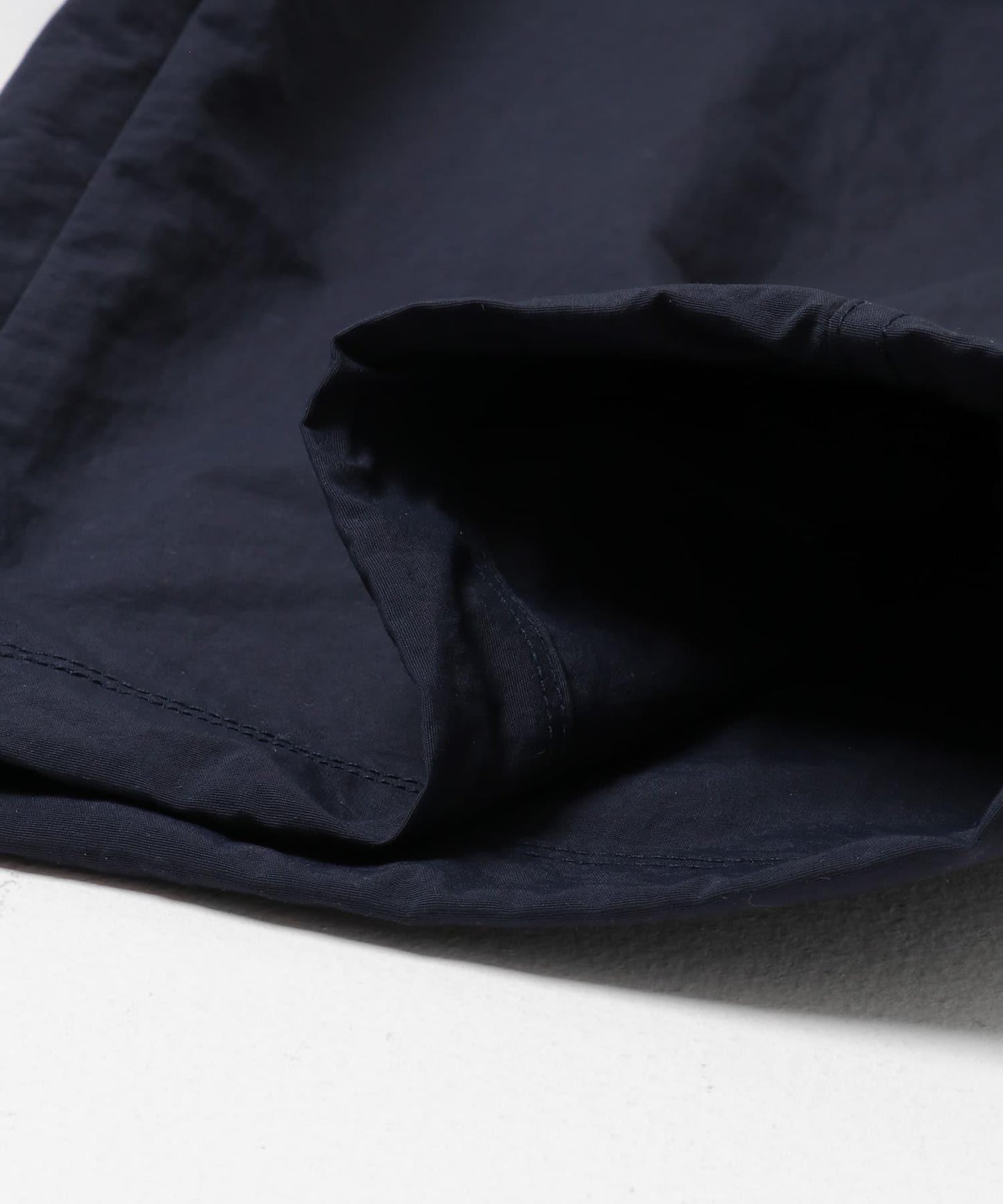 『UR TECH』尼龍塔夫綢長褲