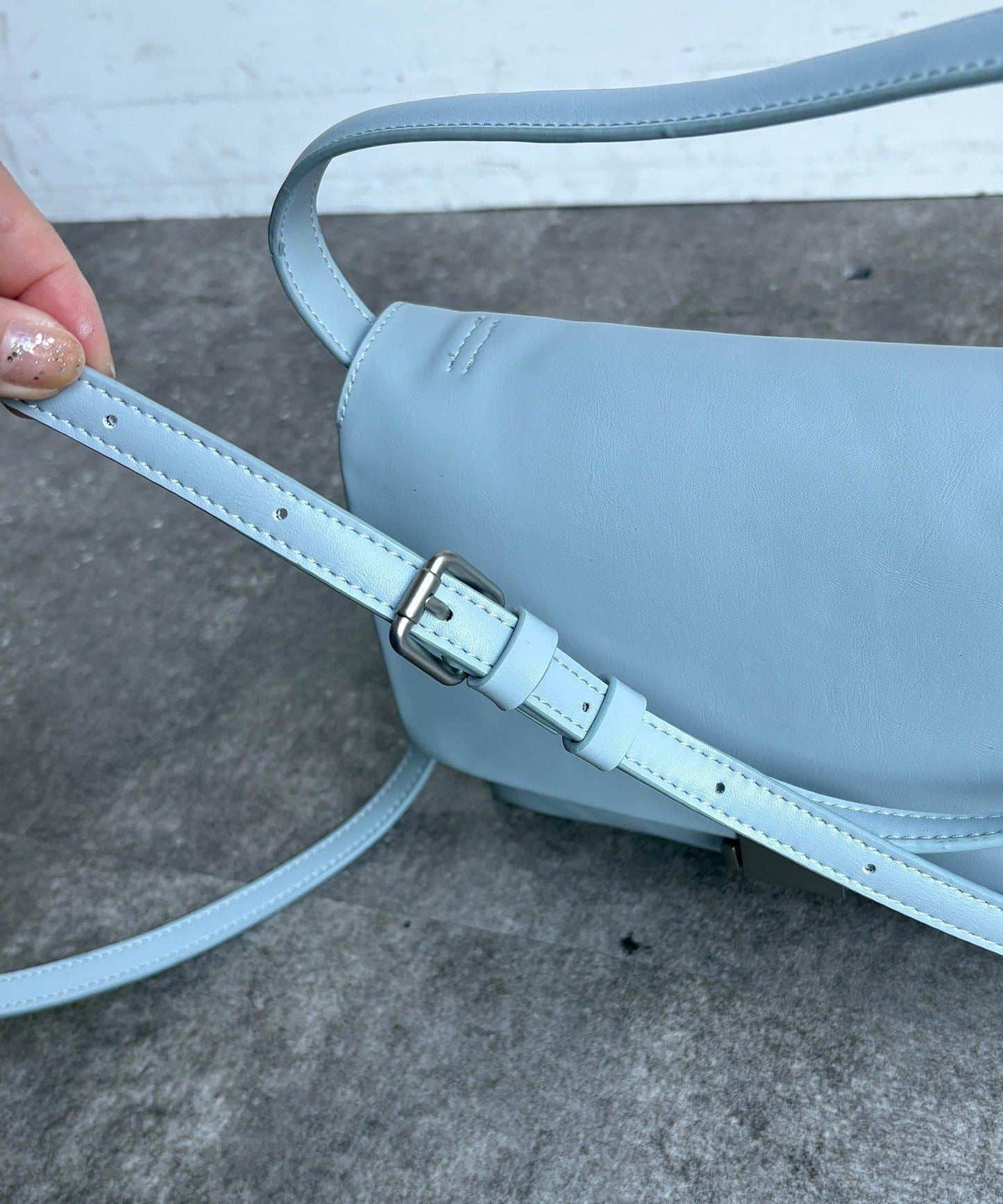 軟質翻蓋手提包