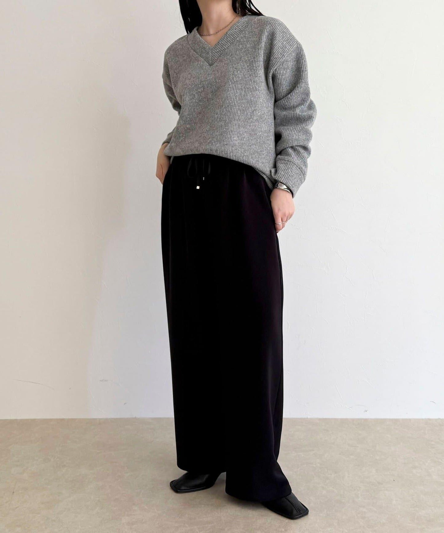 羅紋針織V領套頭衫