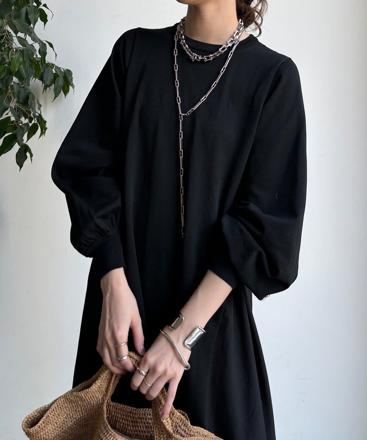 背部蕾絲拼接連衣裙