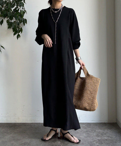 背部蕾絲拼接連衣裙