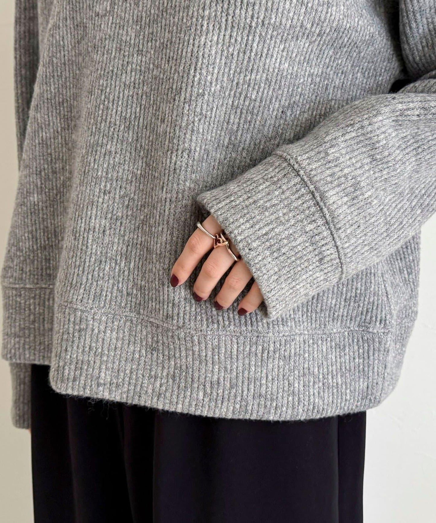 羅紋針織V領套頭衫